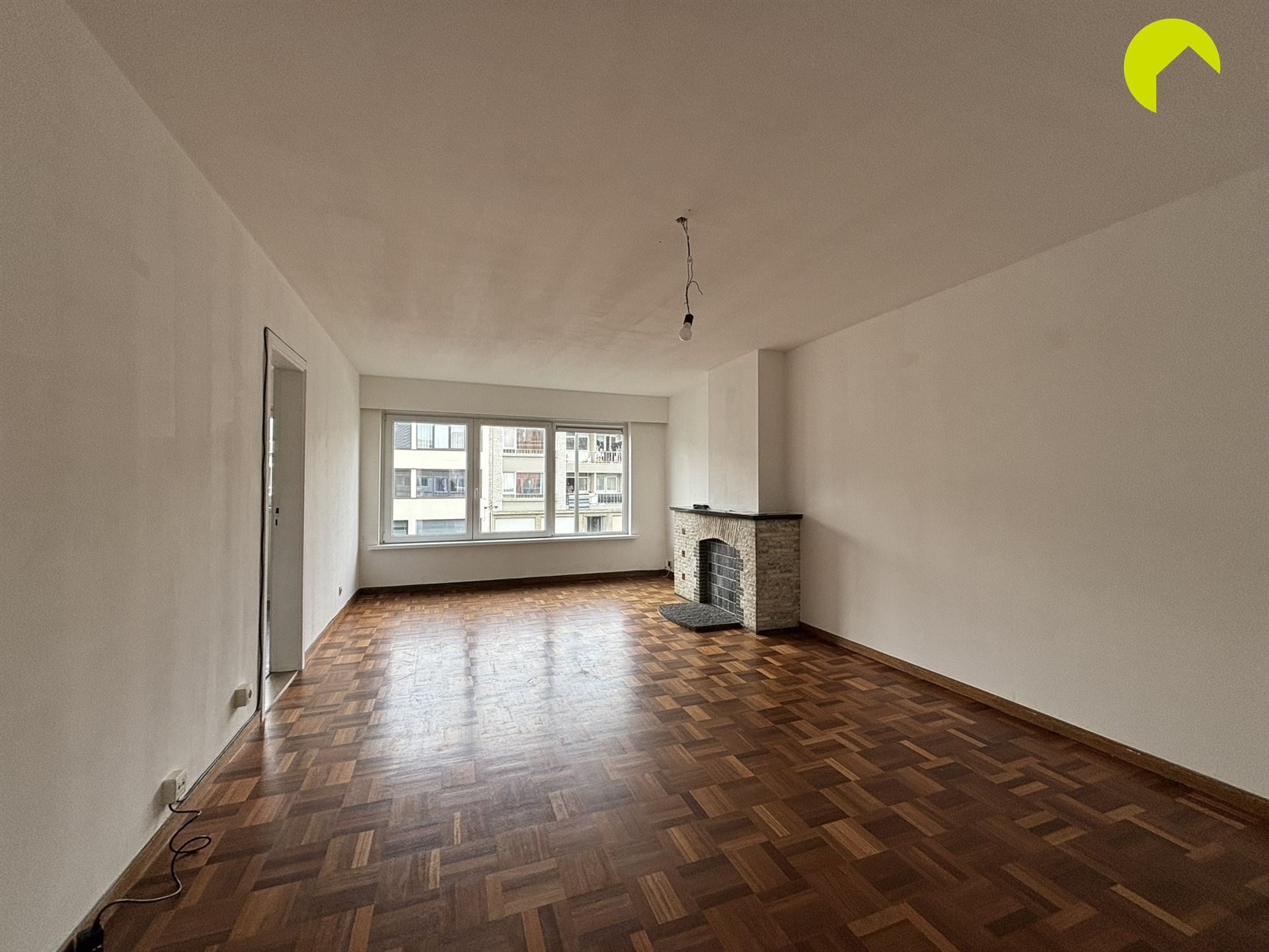 Instapklaar appartement met 2 slaapkamers! - foto 1
