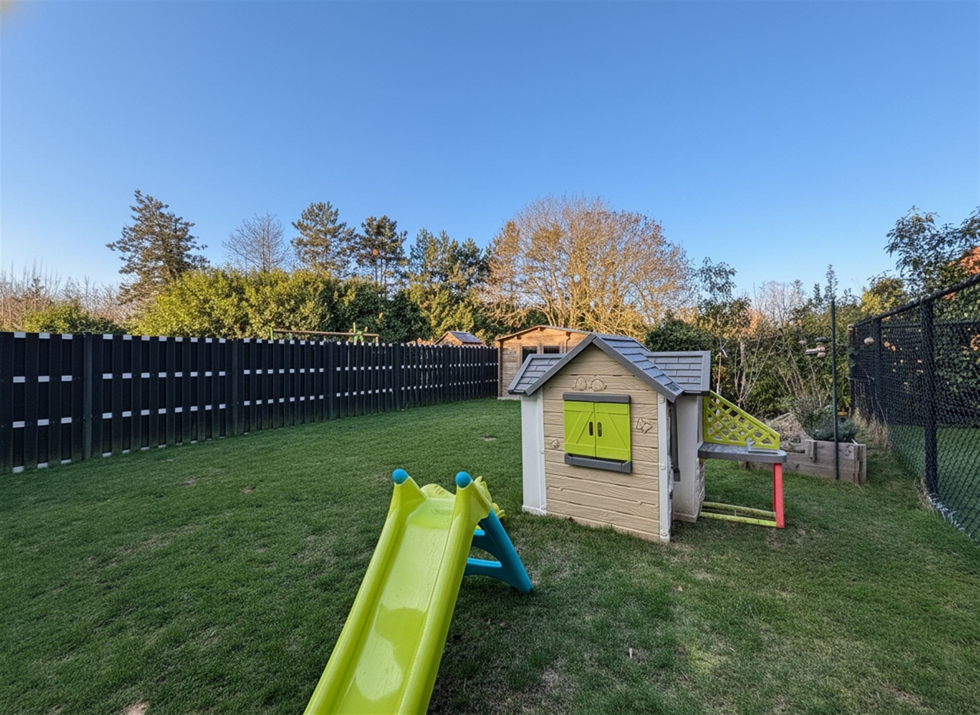 SOUS OPTION Jolie maison comme neuve avec jardin - photo 3