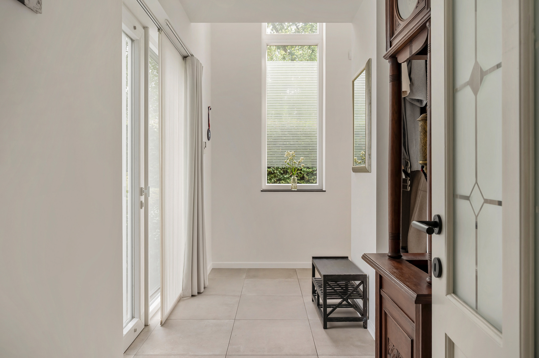 Moderne EPC A-villa op toplocatie nabij scholen en station, met prachtige tuin en privacy - foto 4