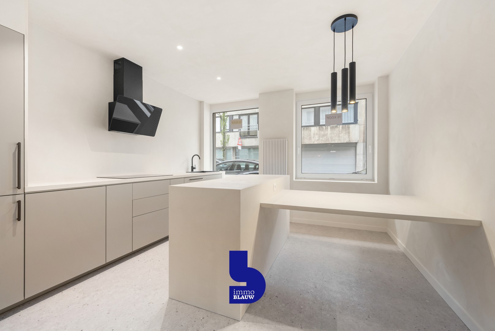 Stijlvol gerenoveerd gelijkvloers appartement in hartje Oostende - foto 1