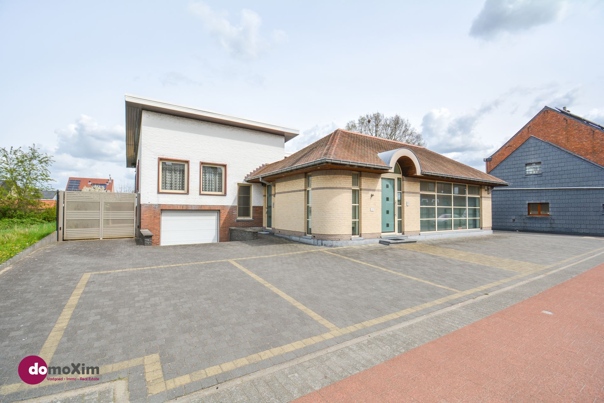Ruime woning met kantoorruimte in het centrum van Hever - foto 1