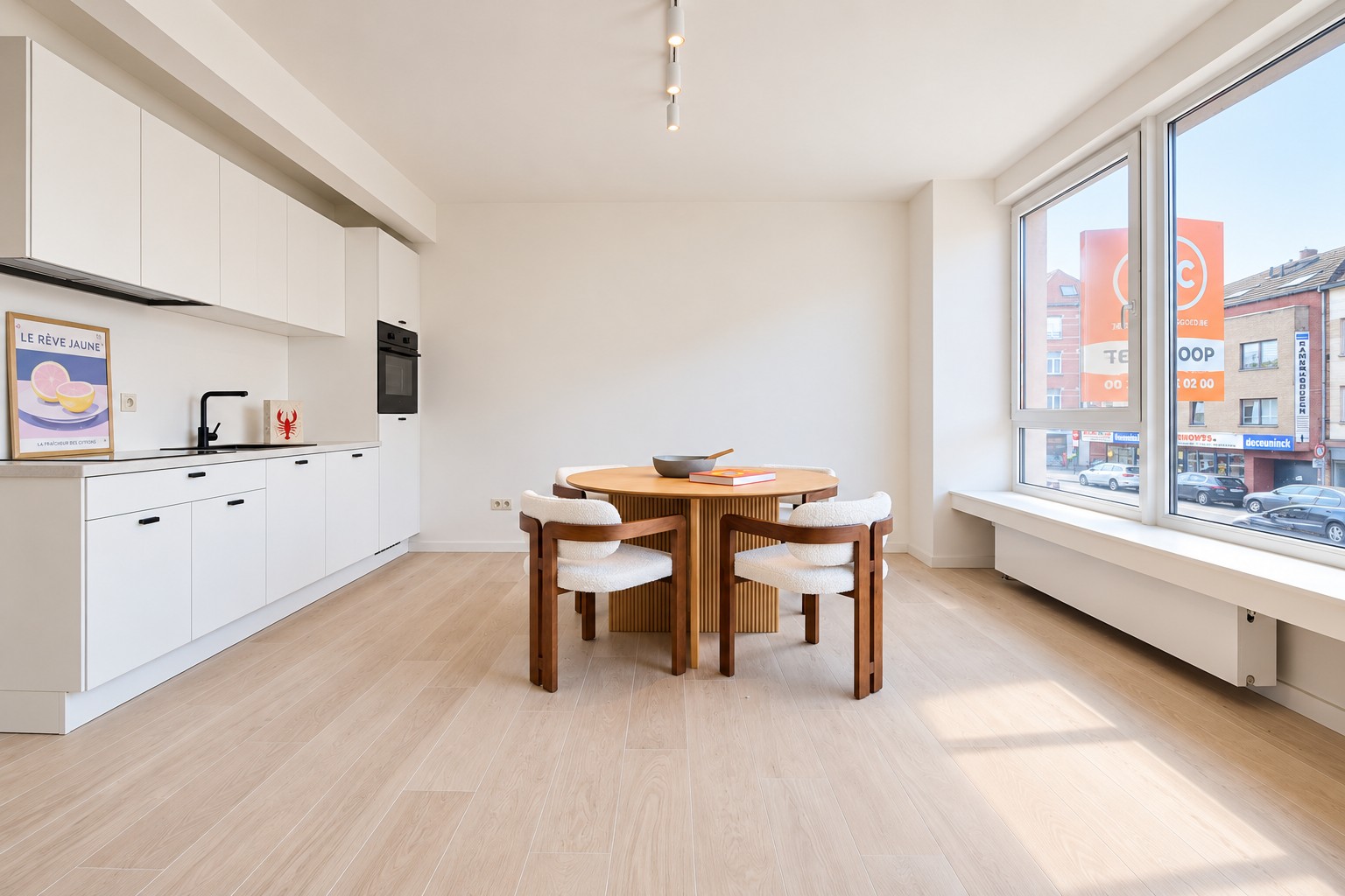 Gerenoveerd 2 slaapkamer appartement met ruim terras - photo 4