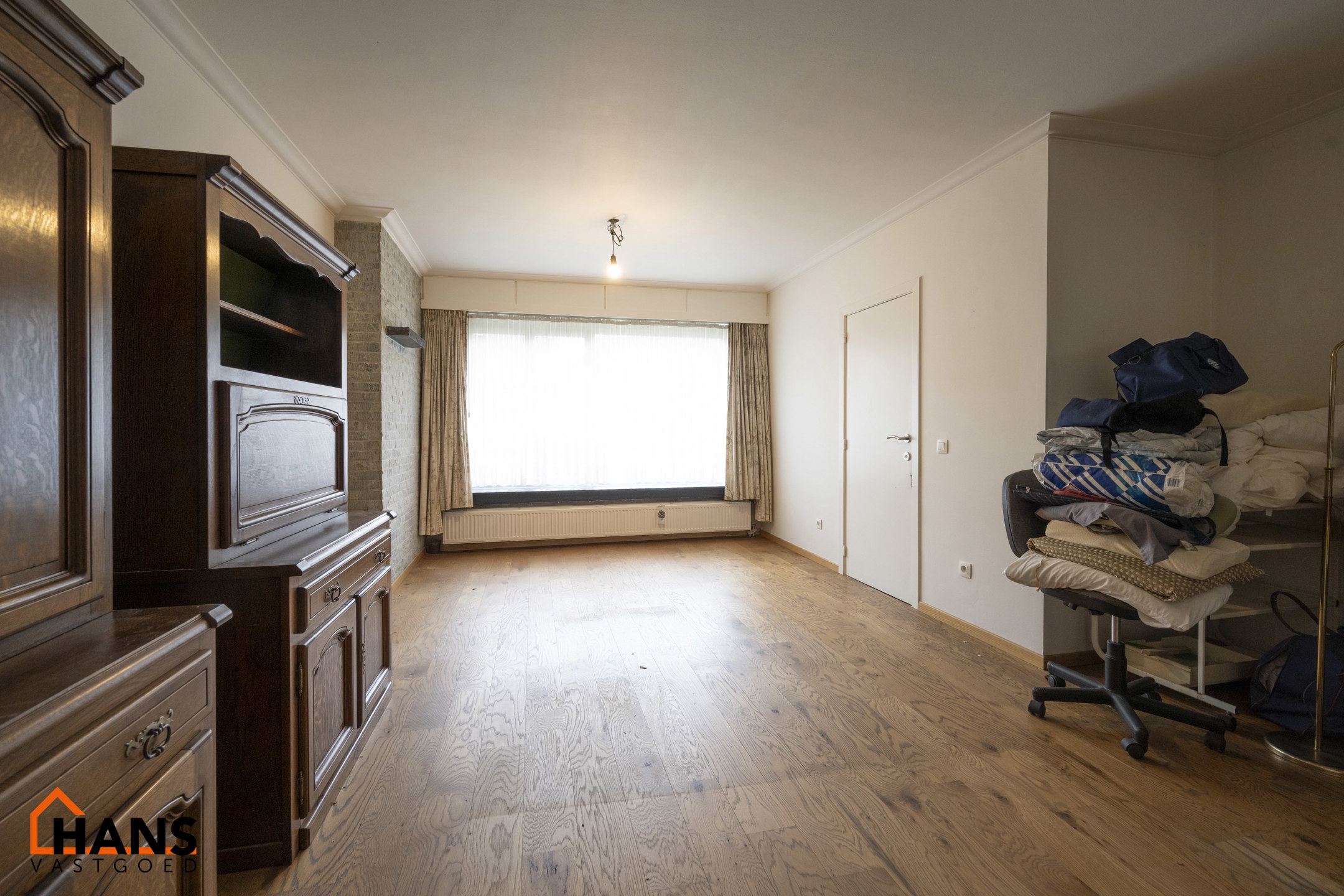 Recent gerenoveerd gelijkvloerappartement met stadstuin. - foto 2