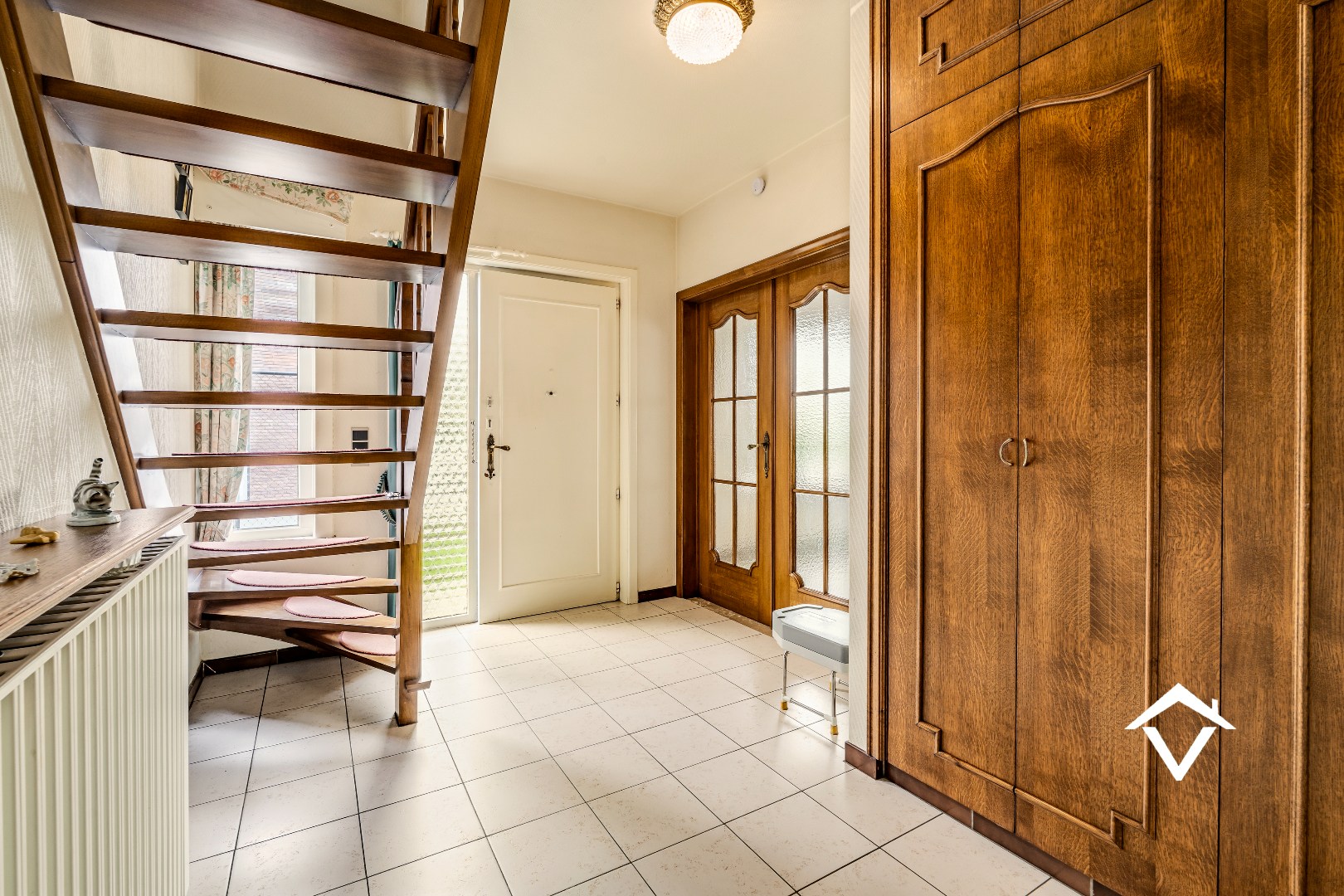 Alleenstaande woning met zuidgerichte tuin, garage en 4 slaapkamers te Ichtegem - foto 3