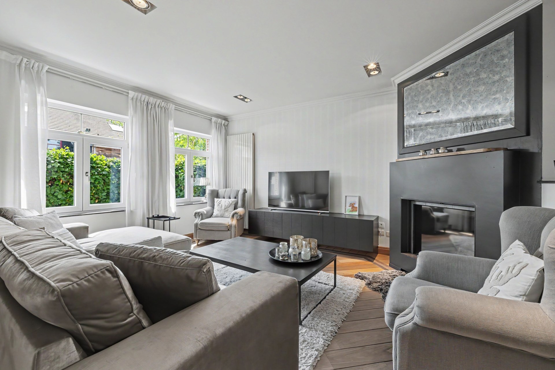 Kwalitatief afgewerkte gezinswoning in authentiek landelijke stijl met o.a. 4 slaapkamers & zwembad (344m²) - foto 4