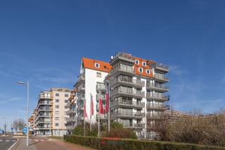 Ce bien commercial, actuellement aménagé en espace de bureaux et bénéficiant de finitions de haute qualité, profite d’une excellente accessibilité...