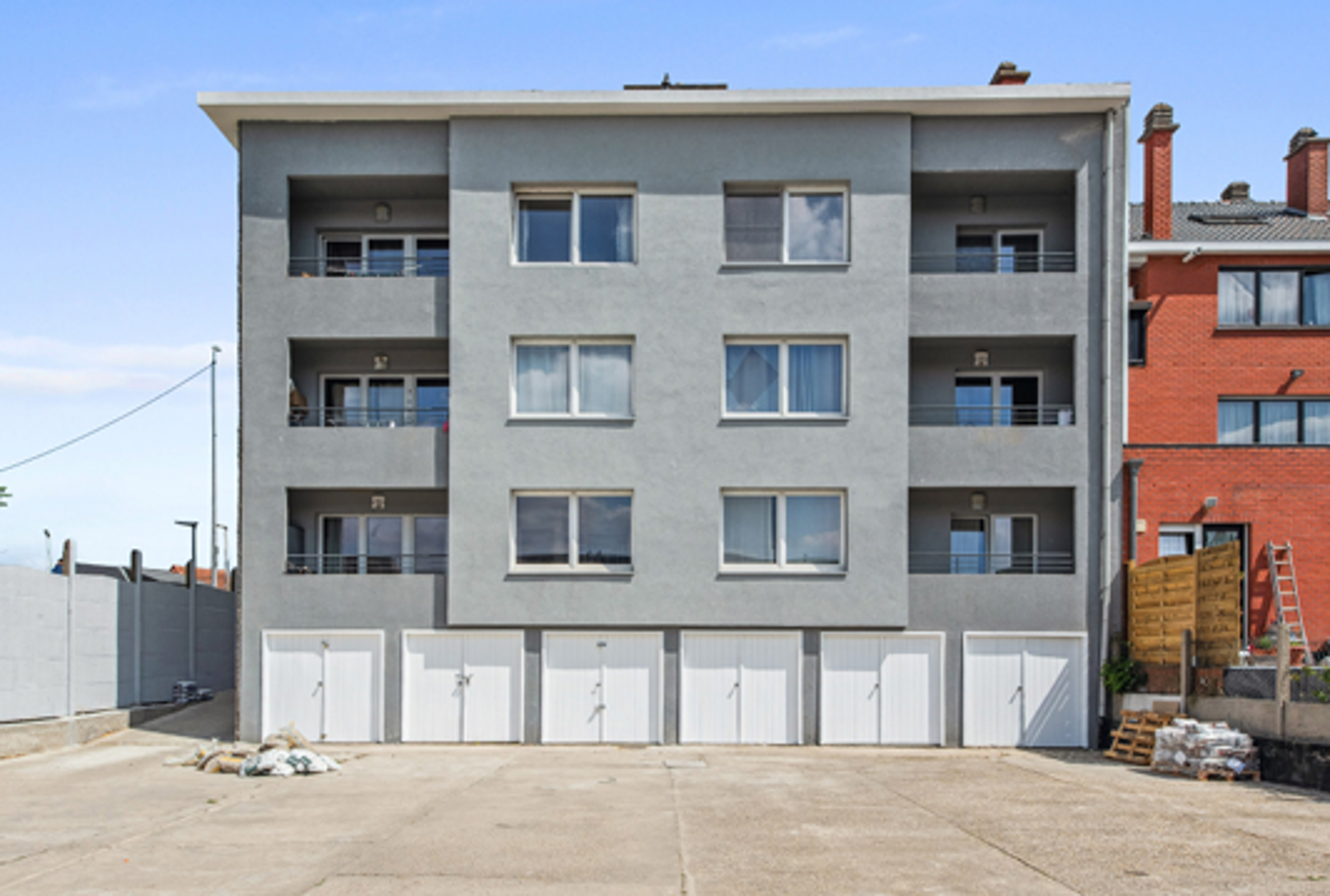 Gemengd gebouw met 8 units + parkings te koop - foto 3