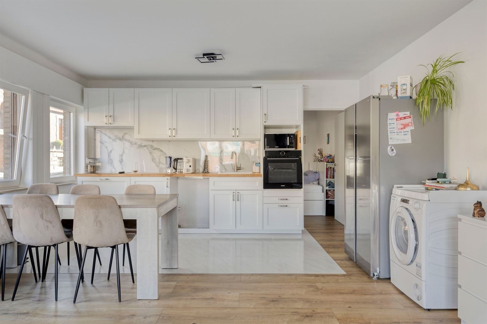 Op en top gerenoveerd appartement - foto 4