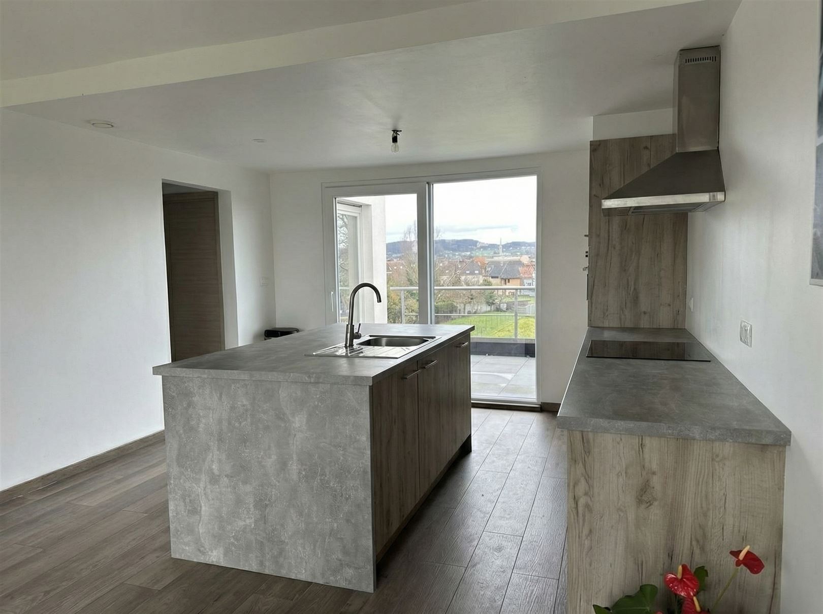 Apartment for rent in Ronse with 2 bedrooms - photo 2