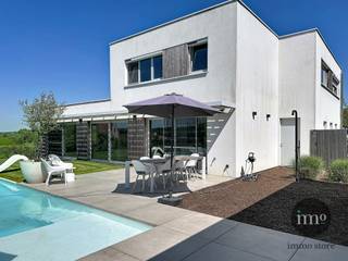 Dilbeek : En LISIÈRE du village, IMMO STORE vous propose cette MAGNIFIQUE VILLA MODERNE, ÉPURÉE ET ÉCONOME EN ÉNERGIE avec PISCINE, sur un...
