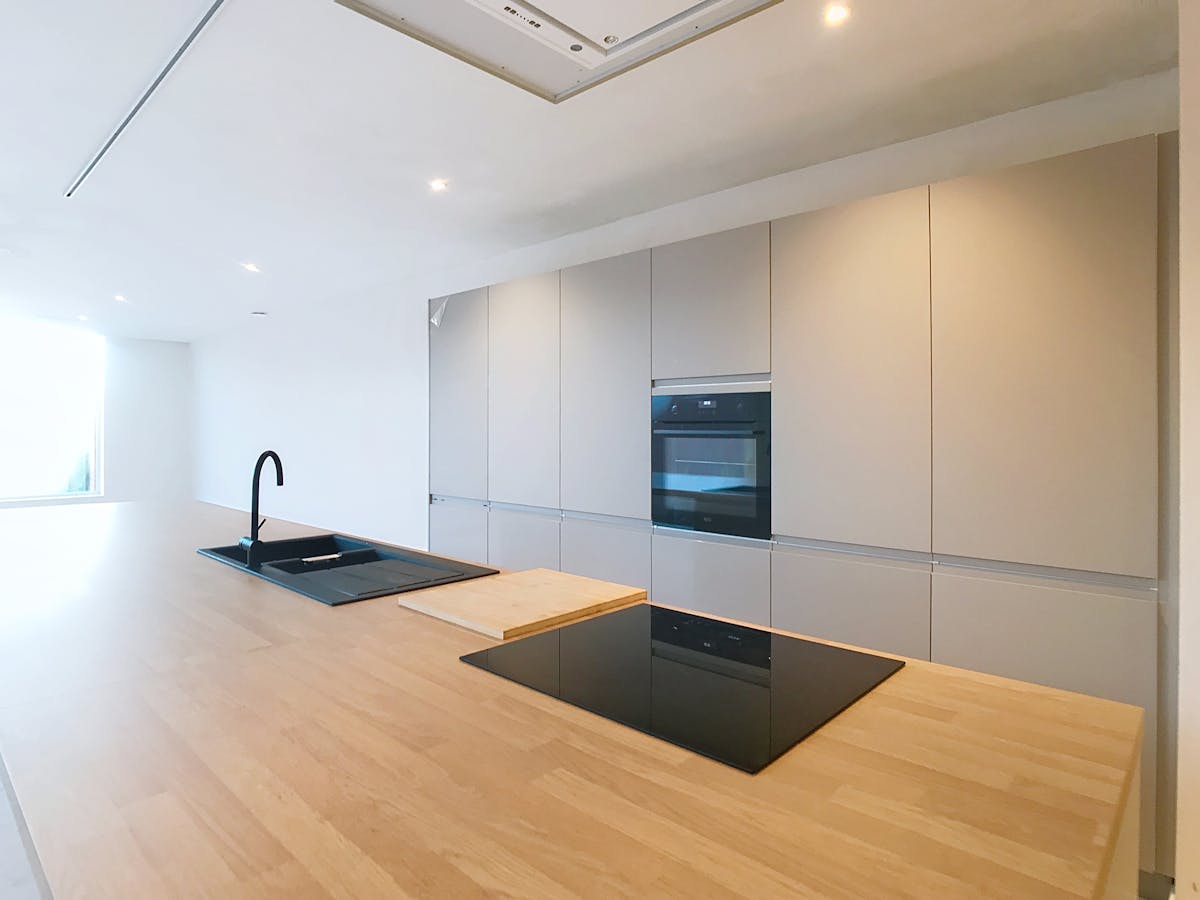 Gerenoveerde woning met 4 kamers en tuin in Poperinge - foto 4