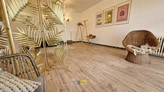 LIGGING: Deze studio is gelegen in Borgerhout, makkelijk bereikbaar met auto en openbaar vervoer. Met de fiets ben je direct op jouw bestemming in...