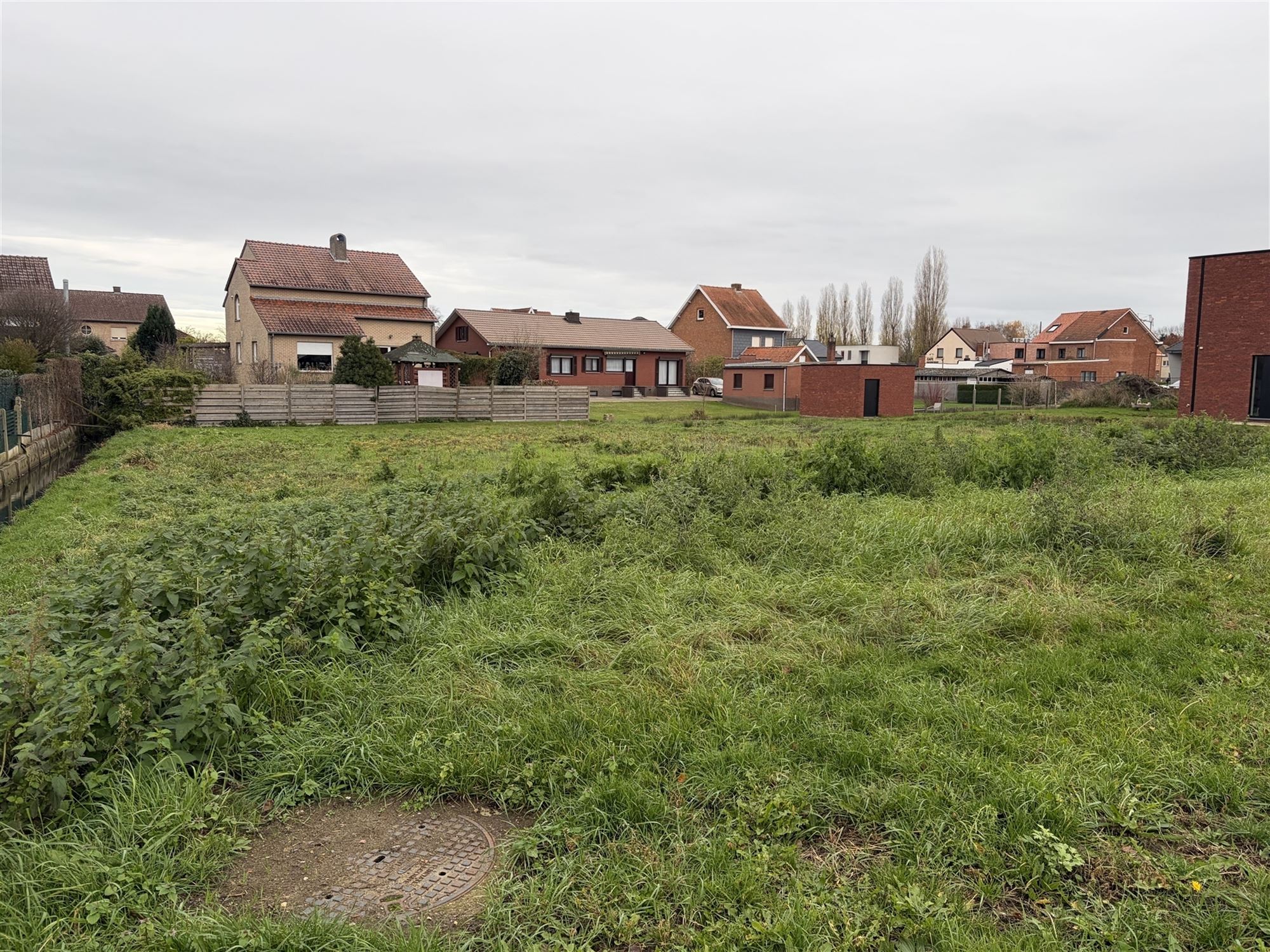 BOUWGROND OPEN BEBOUWING OP 7A35CA MET STRAATBREEDTE VAN 21,42 M TE DEURNE-DIEST - foto 4