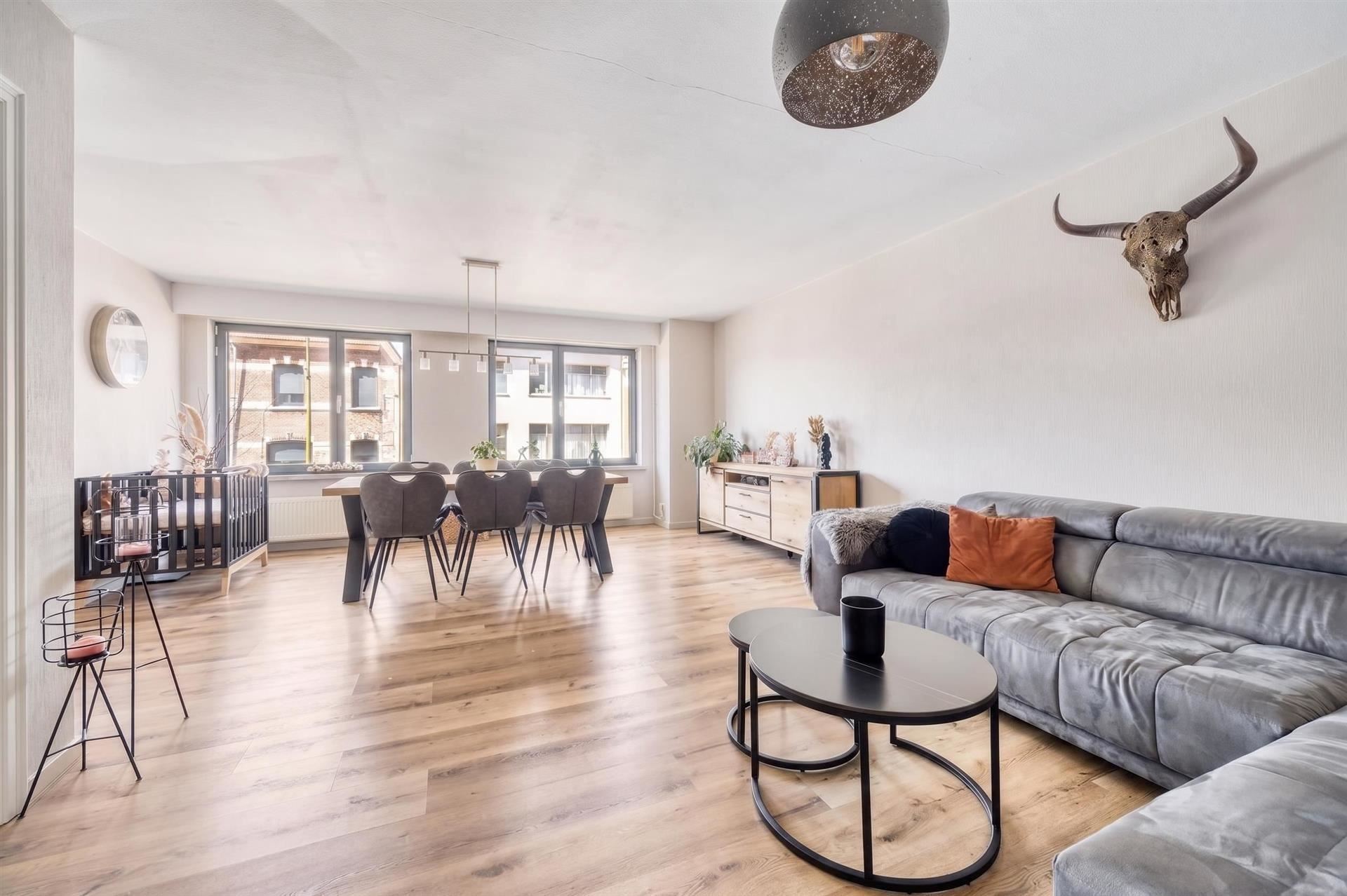 Appartement met 2 slaapkamers en terras - foto 3