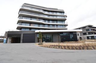 Makkelijk te bereiken staanplaats gelegen in een nieuwbouwresidentie in Duinenwater.Mocht deze ruime staanplaats uw interesse opwekken, aarzel dan...
