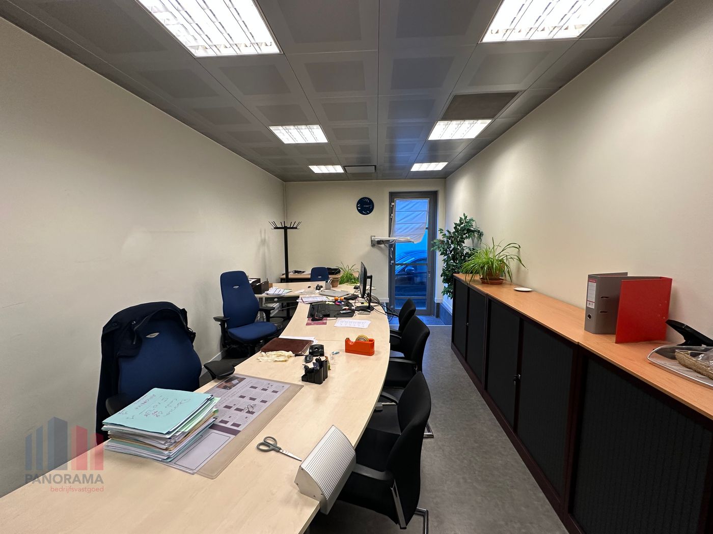 Ruim en instapklaar handelspand te koop in hartje Kortrijk - photo 5