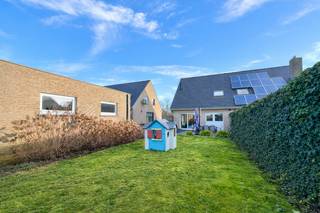 Op zoek naar een instapklare woning met ruimte, comfort en een rustige ligging? Deze charmante halfopen bebouwing bevindt zich in een zeer...