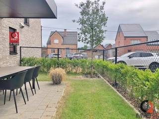 Energieneutraal gelijkvloers nieuwbouw appartement met 2 slaapkamers met terras en tuin nabij het centrum van Veerle Laakdal.Het appartement is als...
