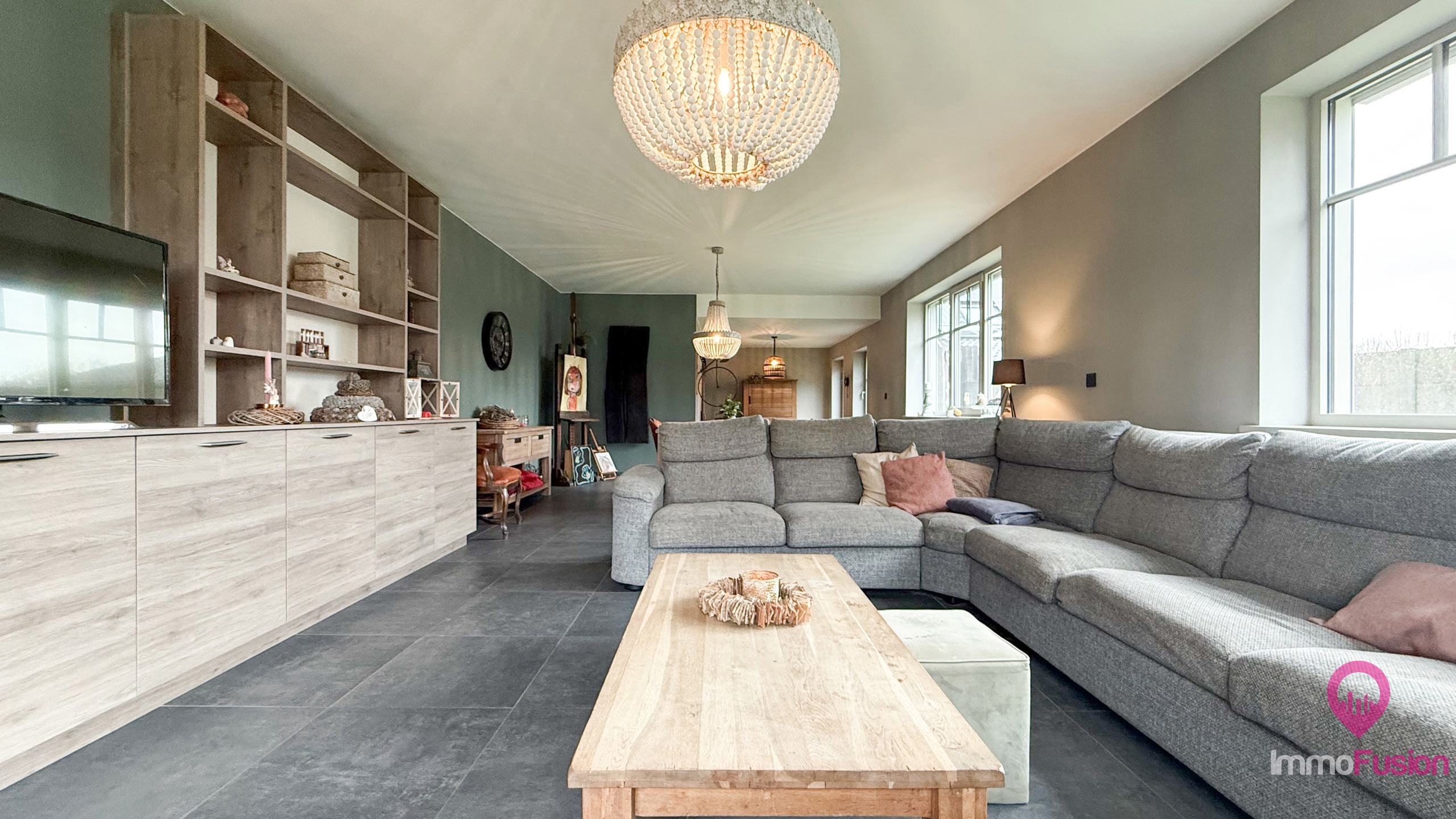 Gerenoveerde landelijk moderne woning op 28 are met 4 suites! - foto 4