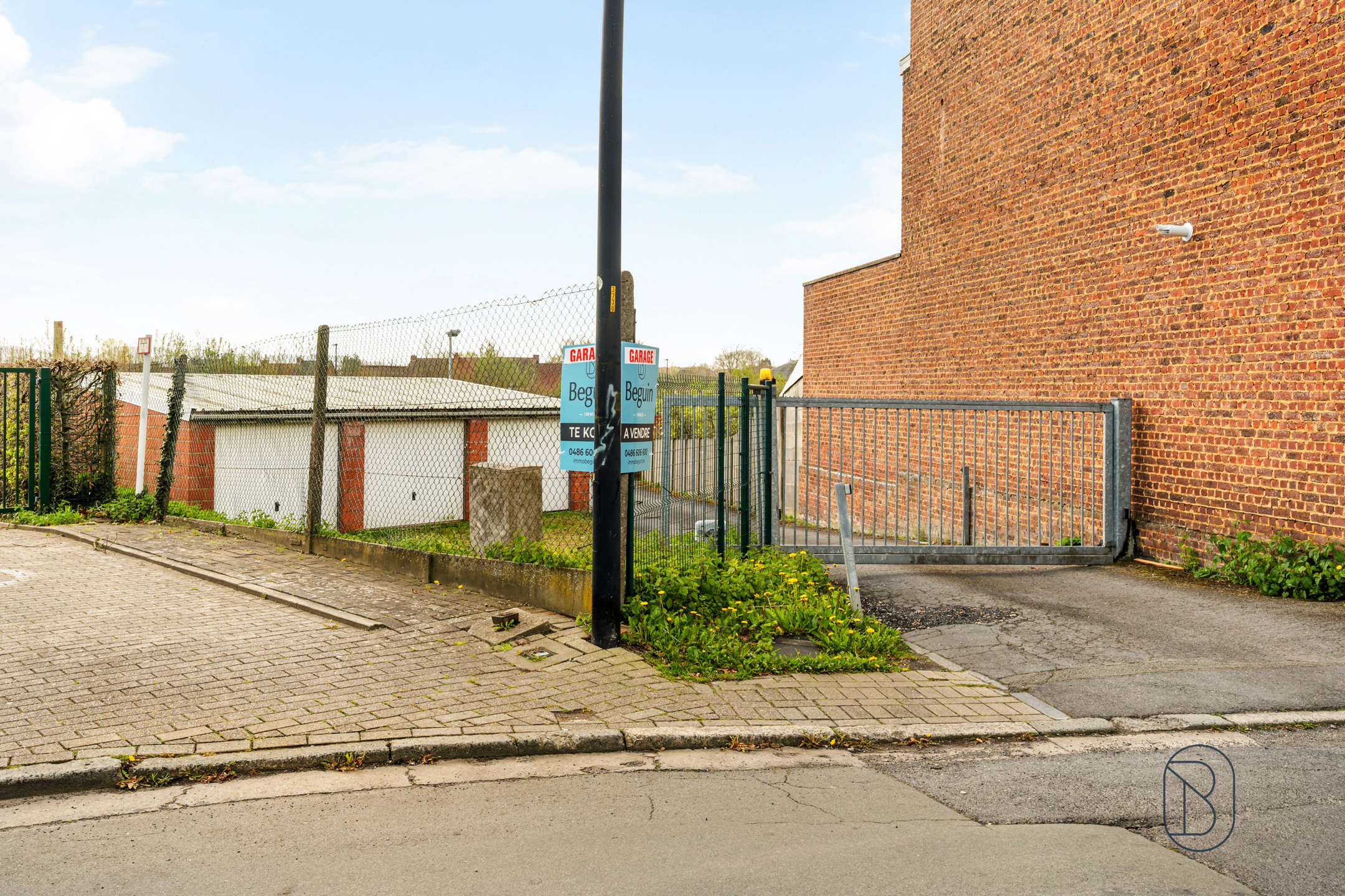 6 afgesloten garages met poort - foto 5