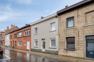 House for sale in Halle