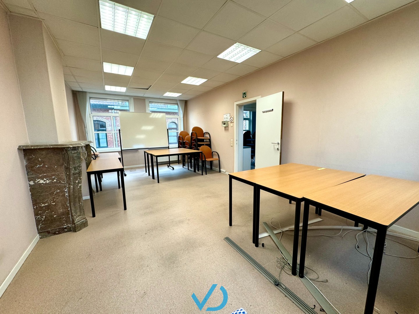 Uiterst ruime woning met 5 slaapkamers in het centrum van Ieper! - foto 4