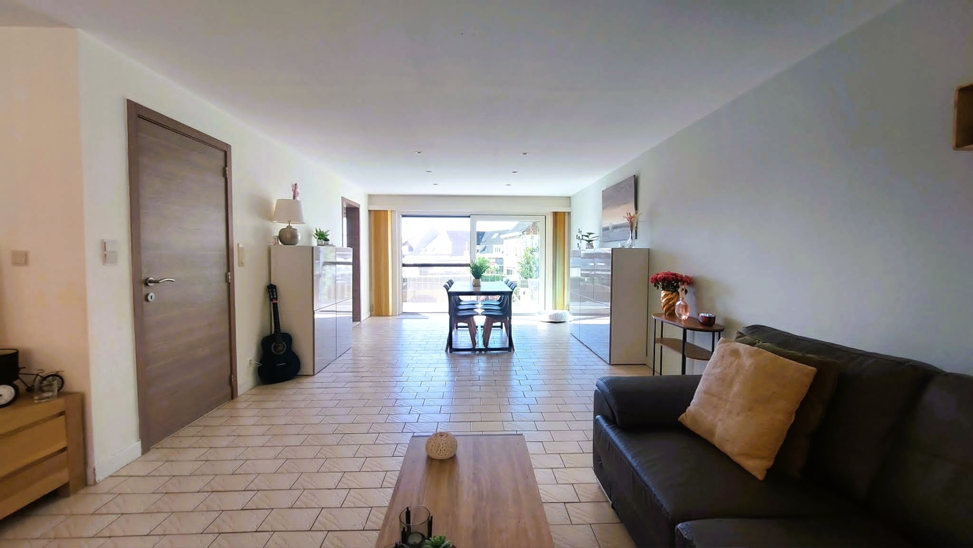Ruime bel etage woning + zuid gerichte tuin + dubbele garage en 3 kamers - photo 3
