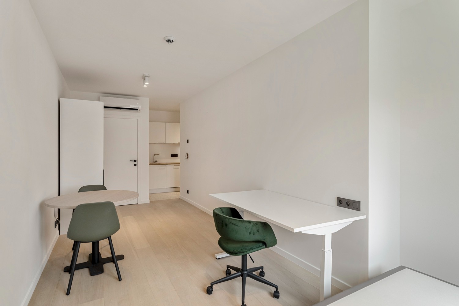 Bent u nog op zoek naar een mooie studio voor het academiejaar '26-'27? Nieuwe studio's, onmiddellijk beschikbaar voor eigen gebruik of verhuur! - foto 5