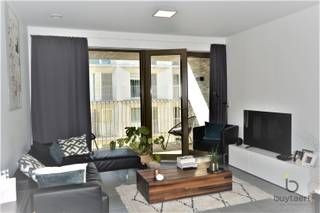 Energiezuinig appartement te huur op het Eilandje, met twee slaapkamers (12 m² + 8.5 m²) en een Zuidgericht terras (3m²) .Het appartement is volledig...