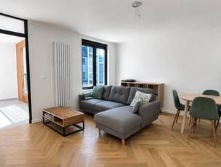 Dit stijlvolle duplex-appartement van ca 80 m² (cfr. EPC) bevindt zich op de 2de en 3de verdieping van een kleinschalige residentie in Borgerhout...