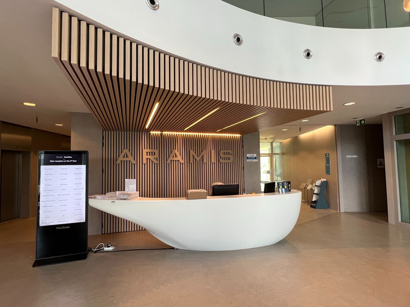 1.818 m² kwalitatieve kantoorruimte nabij de R0 te Zaventem - photo 1