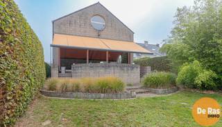 EREMBODEGEM- Ruime gezinswoning met tuin en weideDeze charmante woning is gelegen in een rustige buurt van Erembodegem en combineert een aangename...