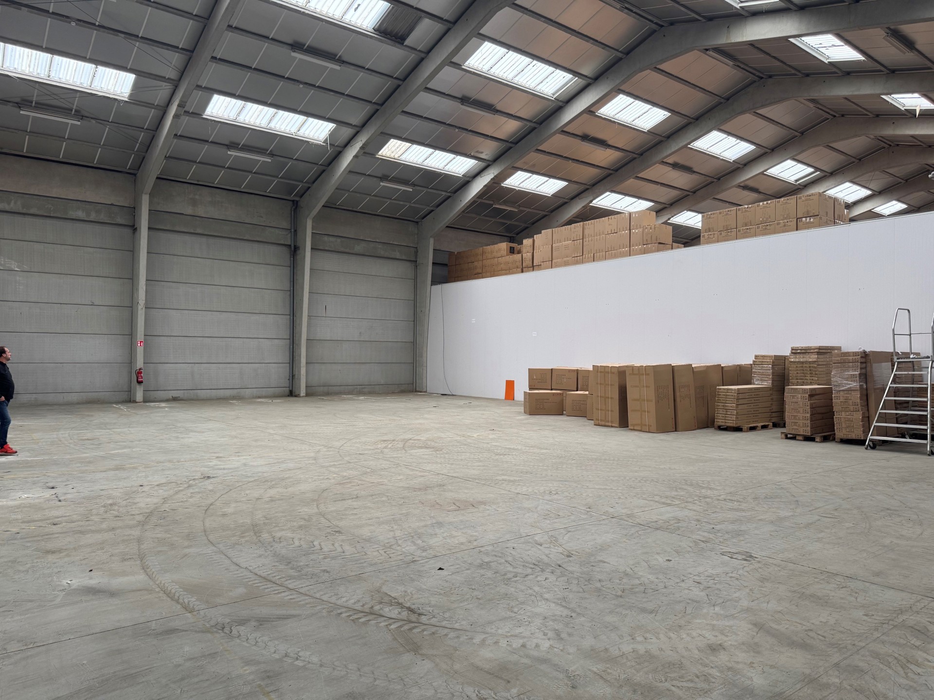 Te huur: Magazijn 486m² met 8m vrije hoogte - foto 3