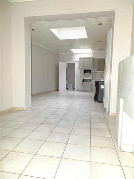 Op te frissen centraal gelegen rijwoning - foto 4