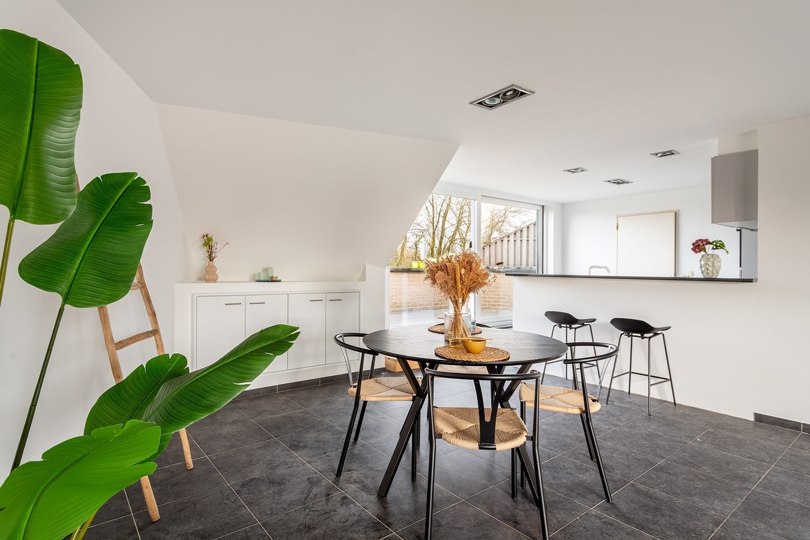 Duplex dakappartement met 3 slaapkamers en zonnig terras in Boechout - foto 1