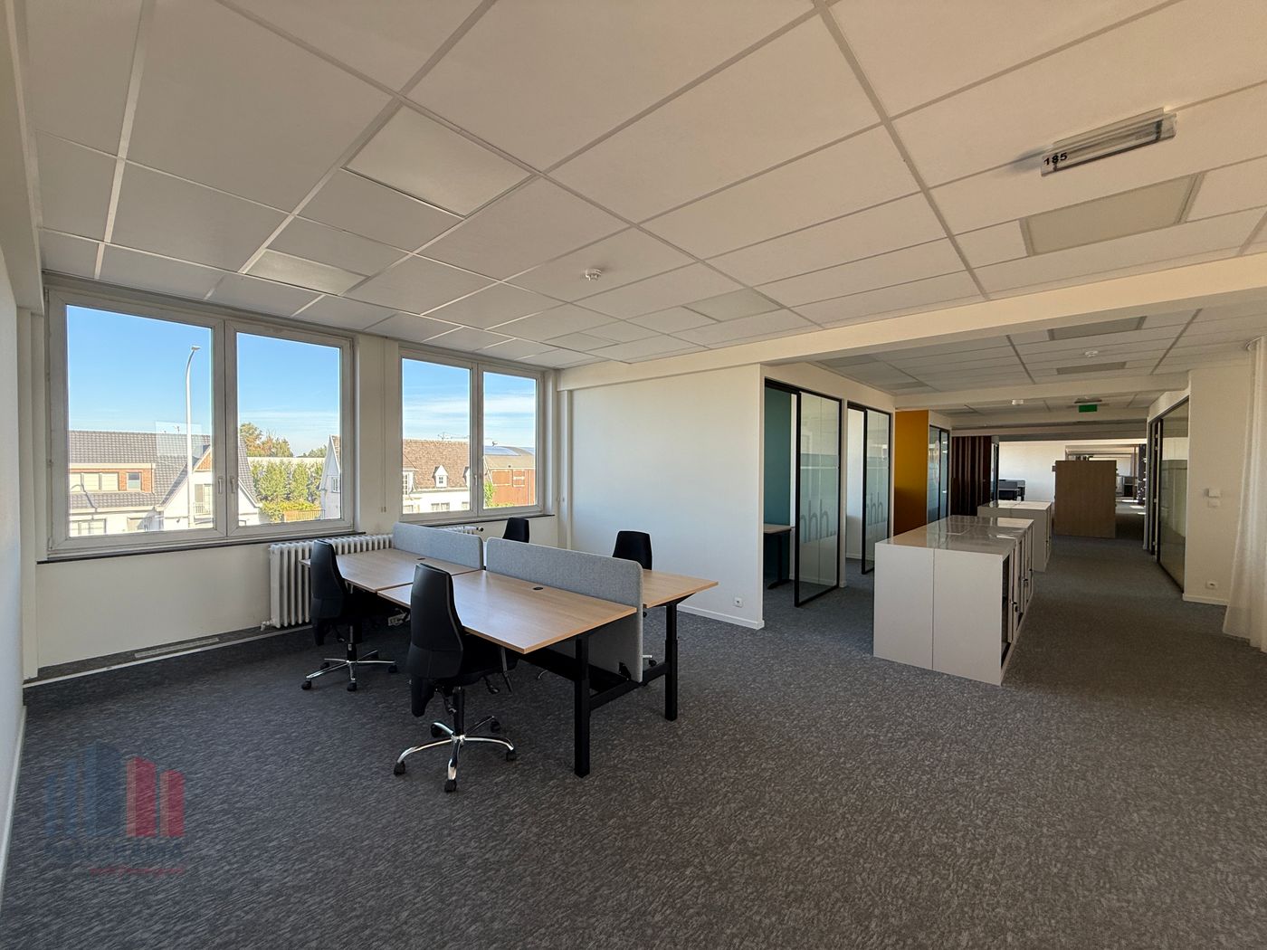 Instapklare kantoren op maat gelegen in een authentiek gebouw - photo 1