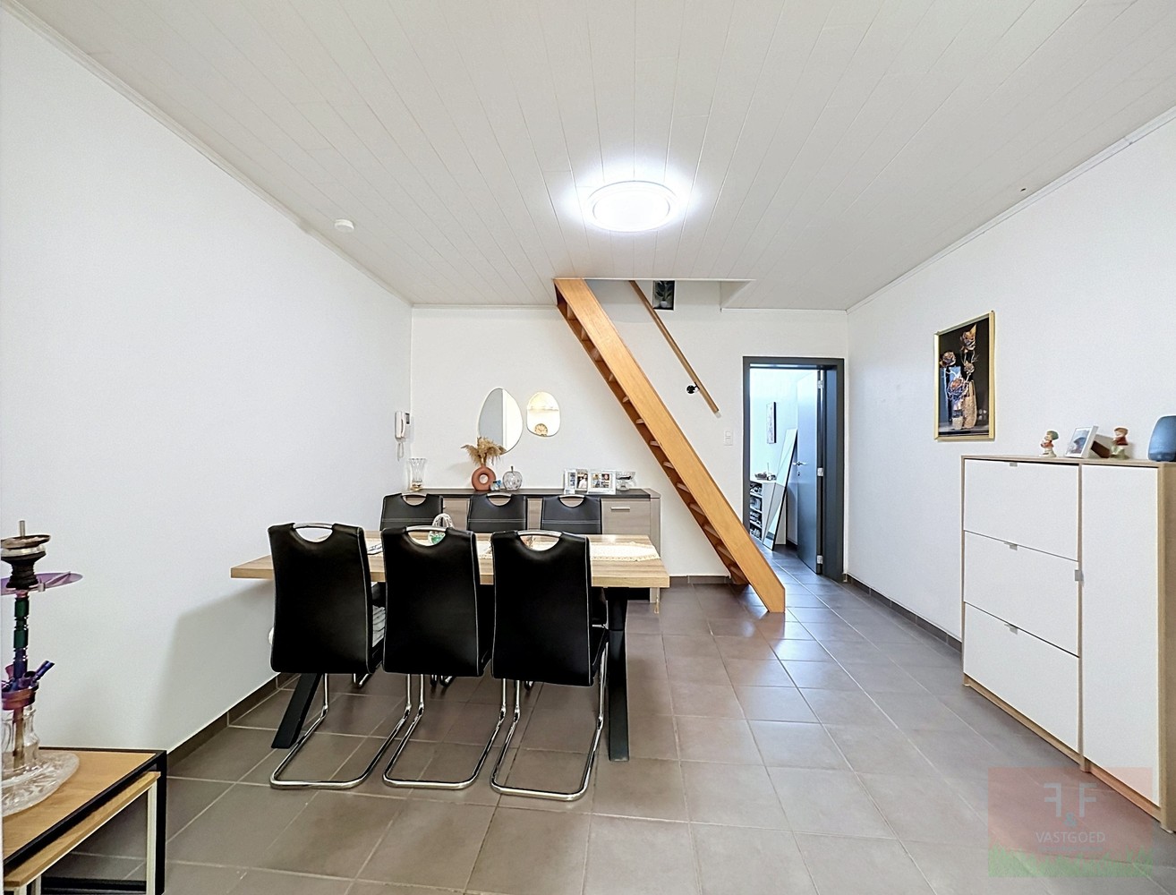 Energiezuinige moderne gezinswoning met garage, 3 slaapkamers, 2 badkamers en stadstuin - foto 5