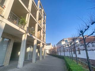 Immeuble de bureaux avec espaces de travail aménagés au cœur de Louvain !Au centre animé de Louvain se trouve cet immeuble de bureaux entièrement...