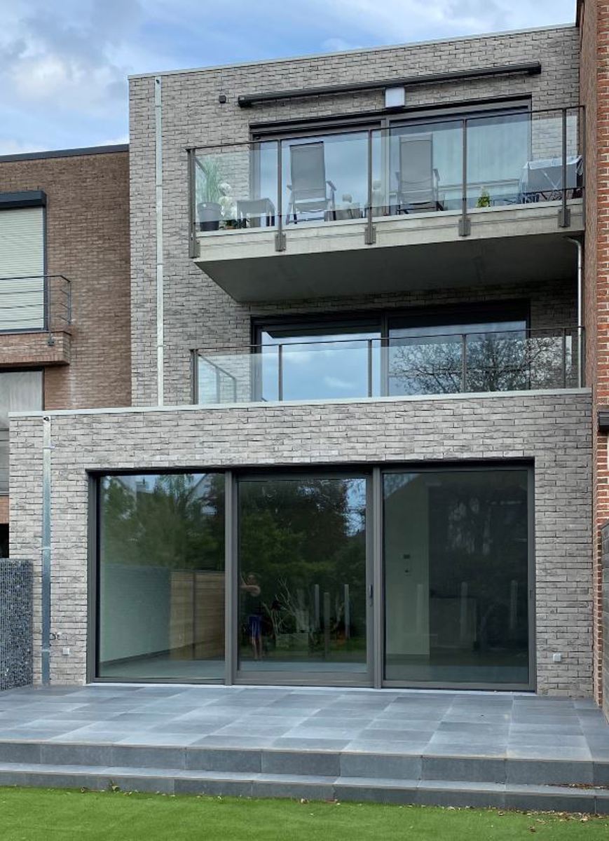 Lichtrijk, rustig en centraal gelegen BEN appartement met zonnig terras! - foto 3