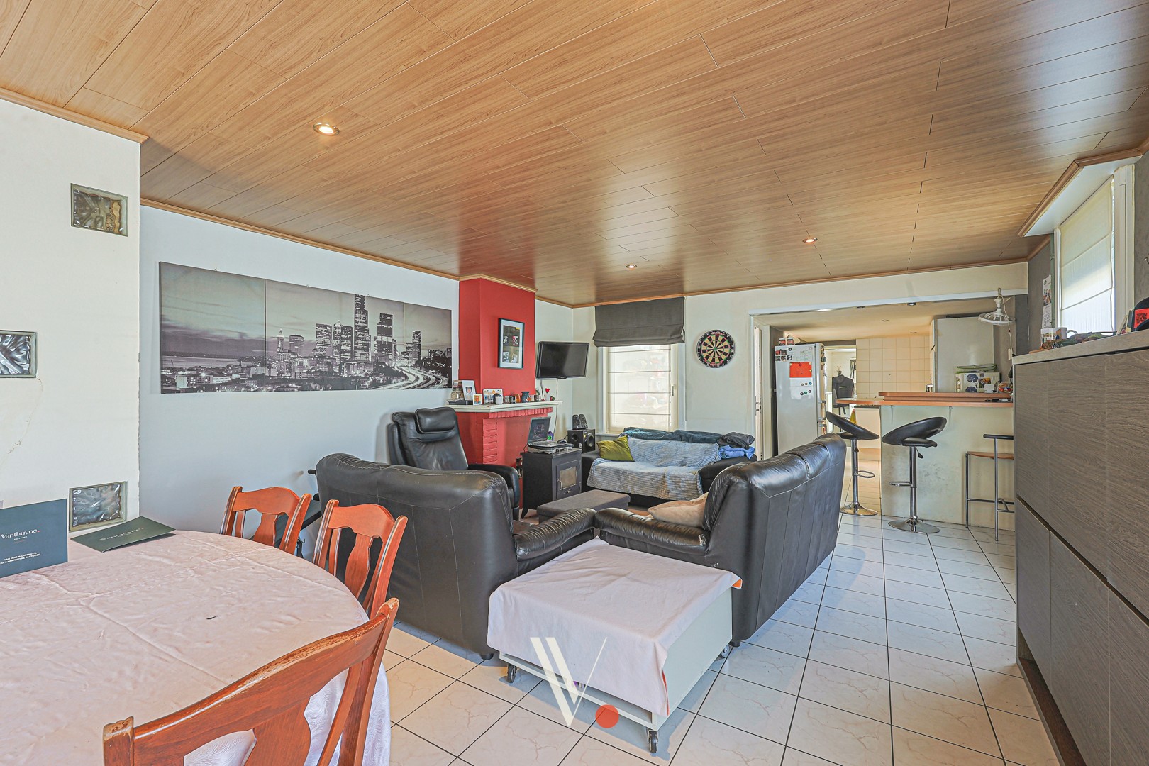 Hoekwoning met stadstuin en garage in het centrum van Izegem - foto 4