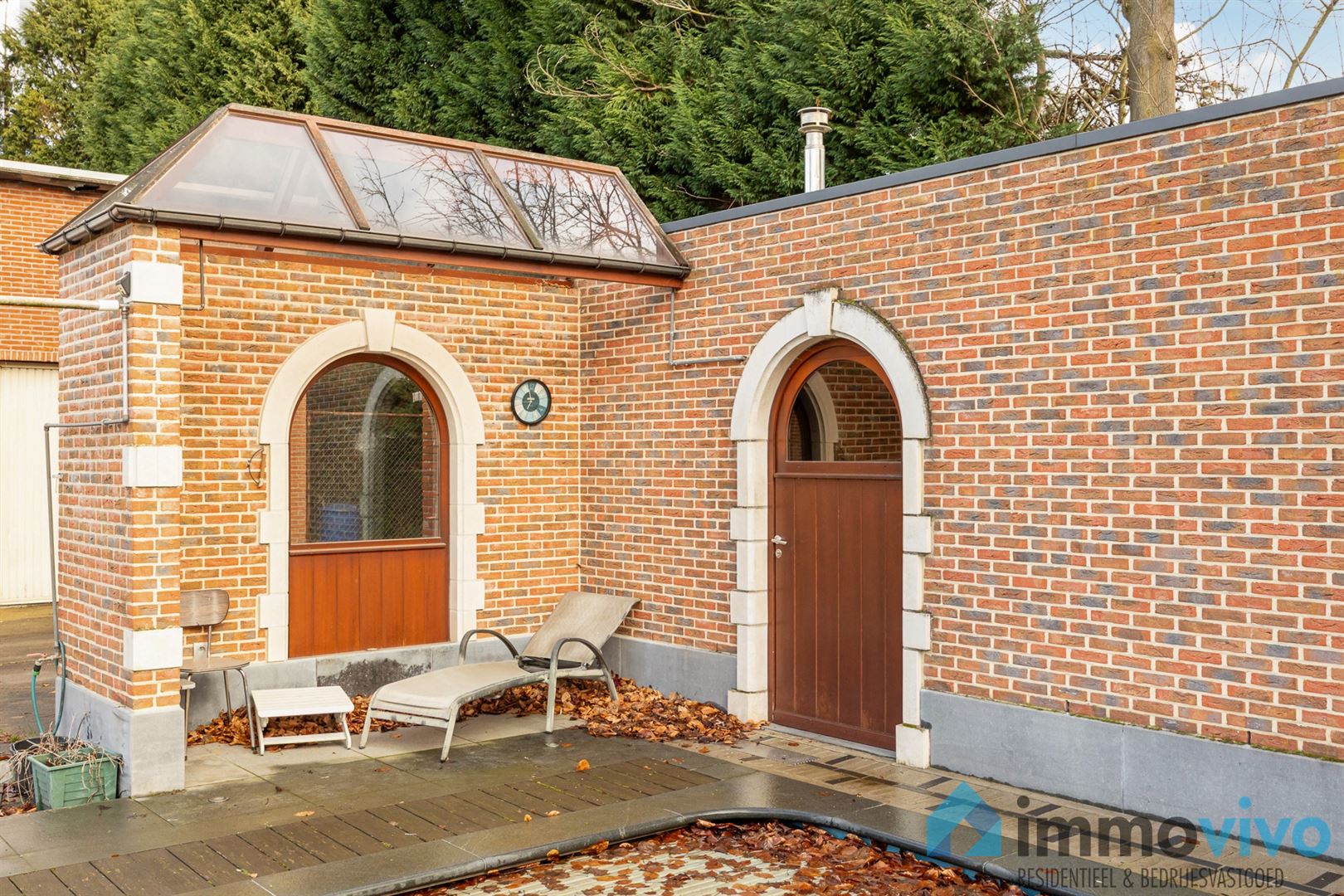 Ruime villa met garage en zwembad - foto 4