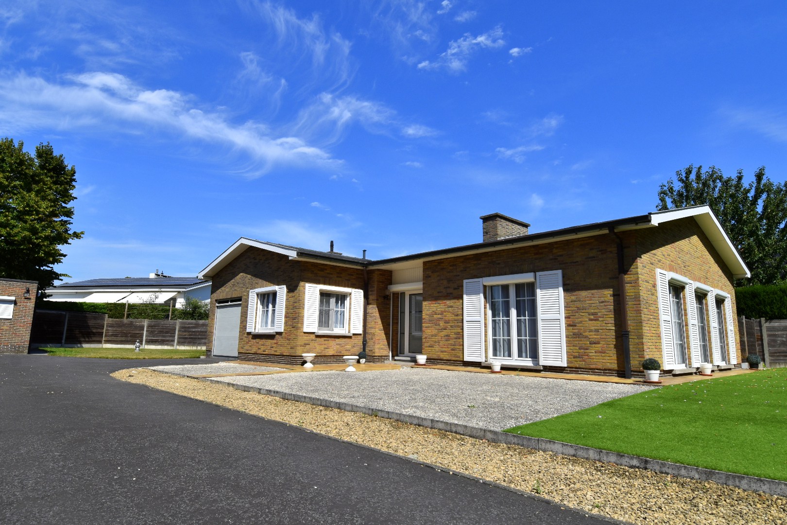 Alleenstaande bungalow met tuin en garage te koop op een bereikbare locatie te Harelbeke - foto 5