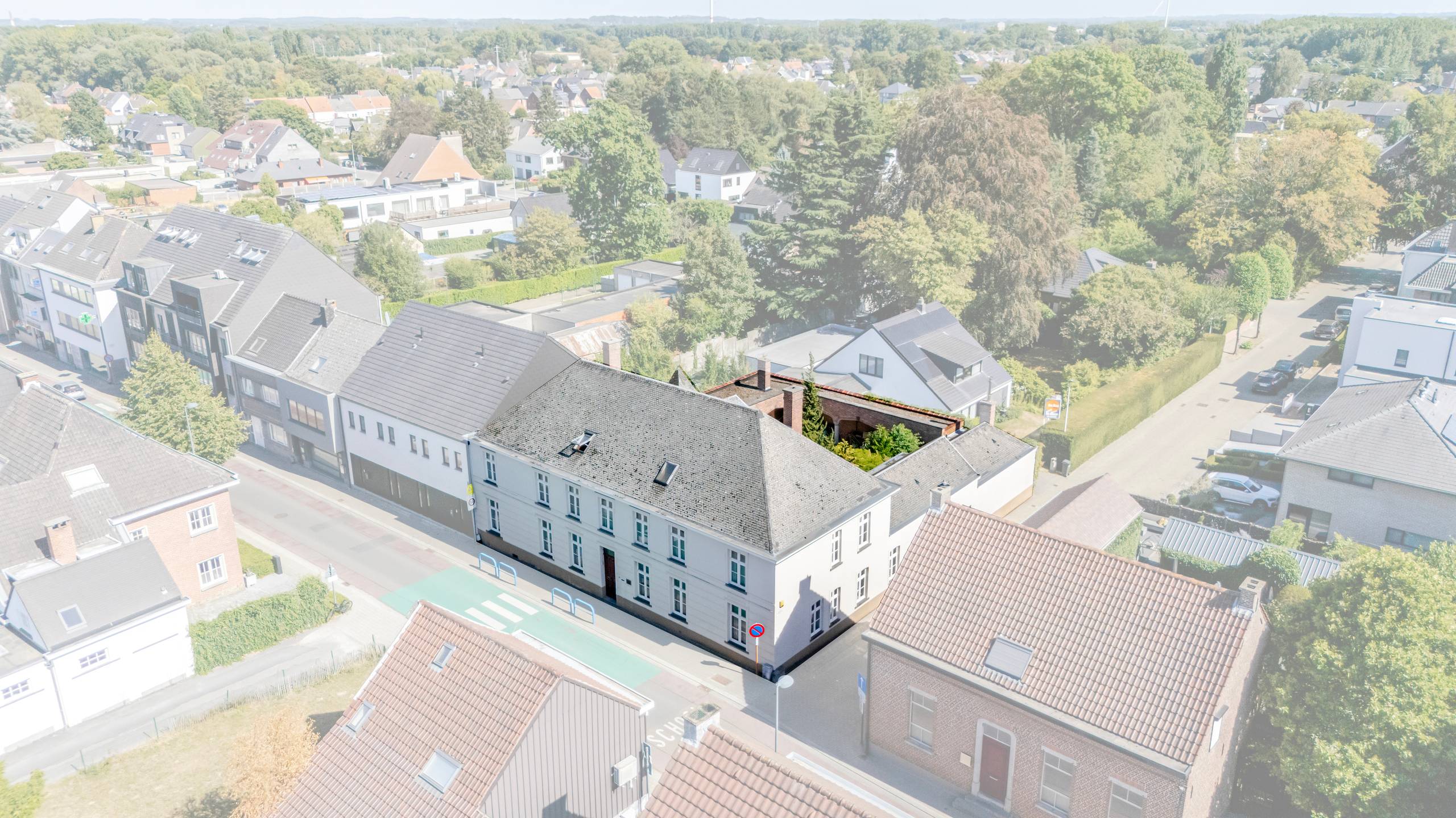 19de-eeuwse woning met praktijk en binnentuin in Aalst - foto 4