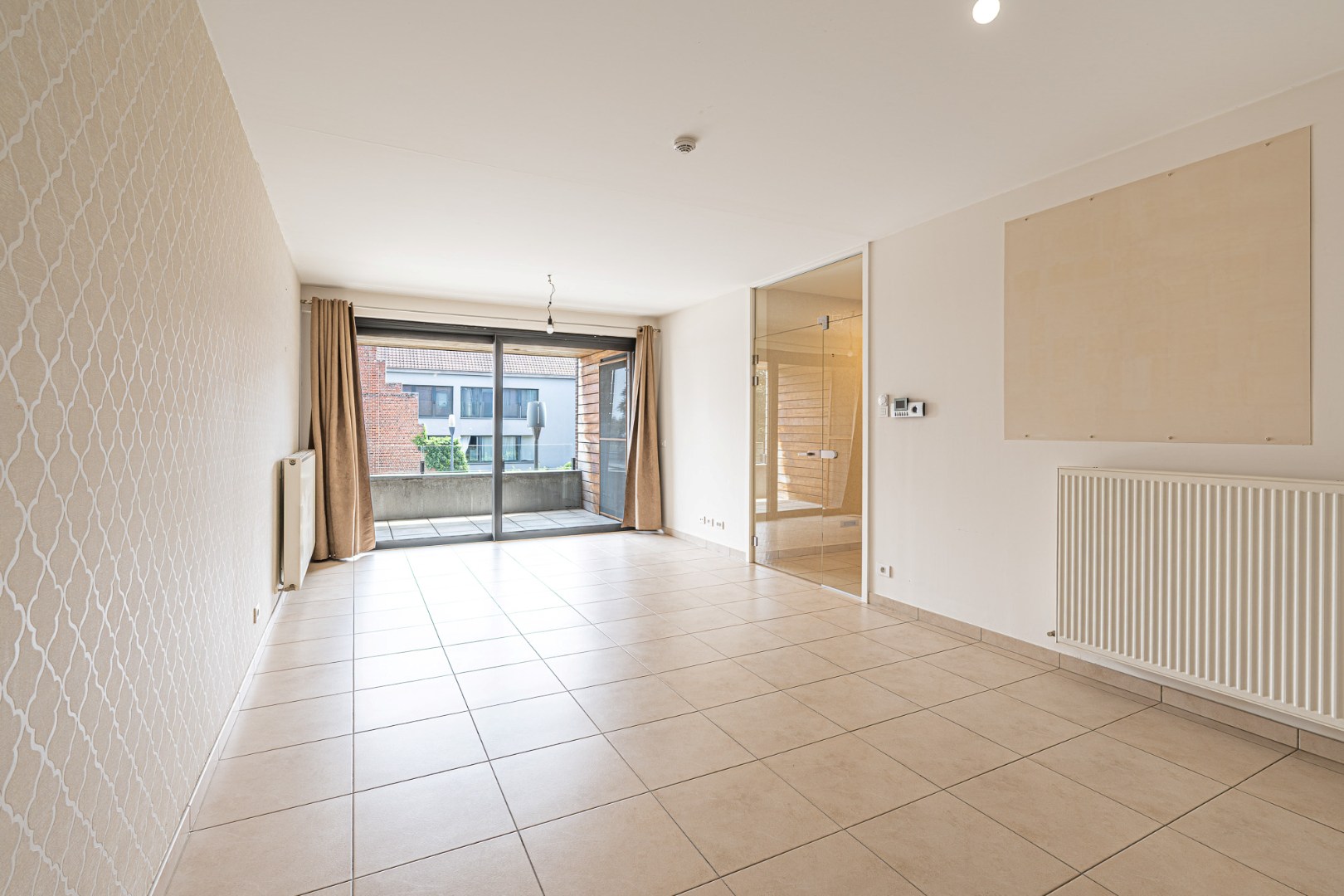 Instapklaar appartement met 2 slaapkamers, garage, berging en zonneterras in Dadizele - foto 2