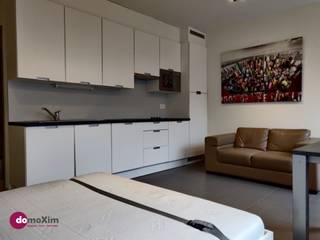 <p><span>Modern furnished studio, suitable for two persons, in the center of Leuven</span></p><p><span> </span></p><p><span>This studio has a view on the Bondgenotenlaan and is fully furnished. Because of its unique location in the center of Leuven and close to public transport, this is your ideal base. This studio is suitable for </span><span>two persons</span><span>. </span></p><p><span> </span></p><p><span>The studio is fully equipped. You have a sofa, double bed, table and chairs, desk and television. The kitchenette is fully equipped with refrigerator, dishwasher, microwave and stove. In addition, cutlery, plates and cooking utensils are also provided for you. </span></p><p><span> </span></p><p><span>The bathroom has a shower, toilet and sink. Do you have a washing machine or dryer? The connection is available. </span></p><p><span> </span></p><p><span>The building is equipped with an elevator. In the basement of the building you can dispose of your waste and there is space to store your bicycle. </span></p><p><span> </span></p><p><span>The monthly costs total €95. This fixed charge covers all your costs for the common parts, your heating, internet, garbage collection and at the beginning of your contract you will receive new mattress cover. </span></p><p><span> </span></p><p><span>You can also rent this studio for a shorter period. The minimum period is 6 months and the rent will be increased by 8% in this case. The charges remain the same. </span></p><p><span> </span></p><p><span>Schedule your visit now!</span></p><p><span> </span></p><p><span>015 20 36 00 - <span>info@domoxim.be</span></span><span> </span></p>