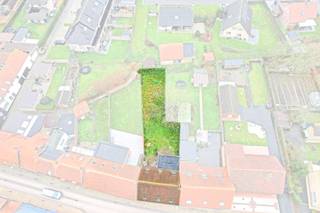 Unieke kans, afgewerkte woning met 4 slaapkamers en ruime tuin. In het landelijke en rustige Vleteren bevindt zich deze ruime en praktisch...