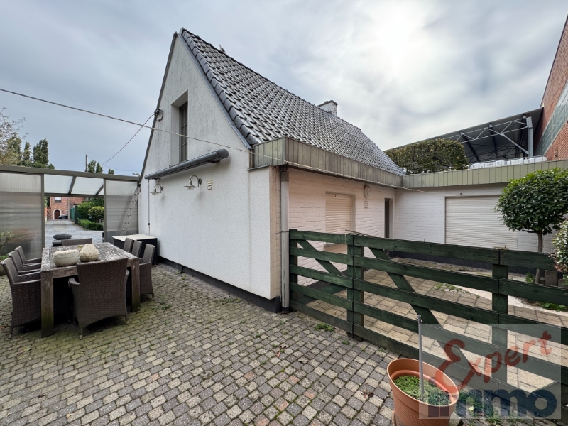 🏡 Uw Geheime Tuin 🌳 in het Hart van Hulste: Een Leven van Rust en Romantiek ❤️ - foto 2