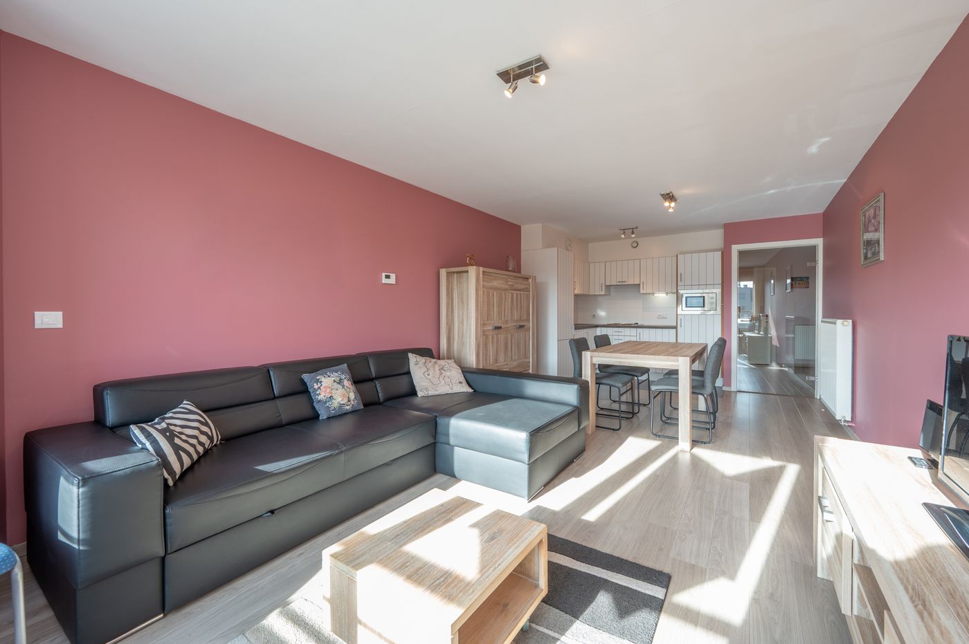 Ruim instapklaar twee-slaapkamer appartement te Zeebrugge - foto 2
