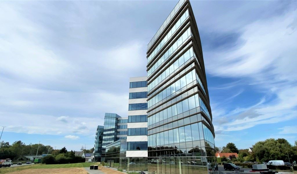 NIEUWBOUWKANTOREN MET PARKING NABIJ E40 - foto 5