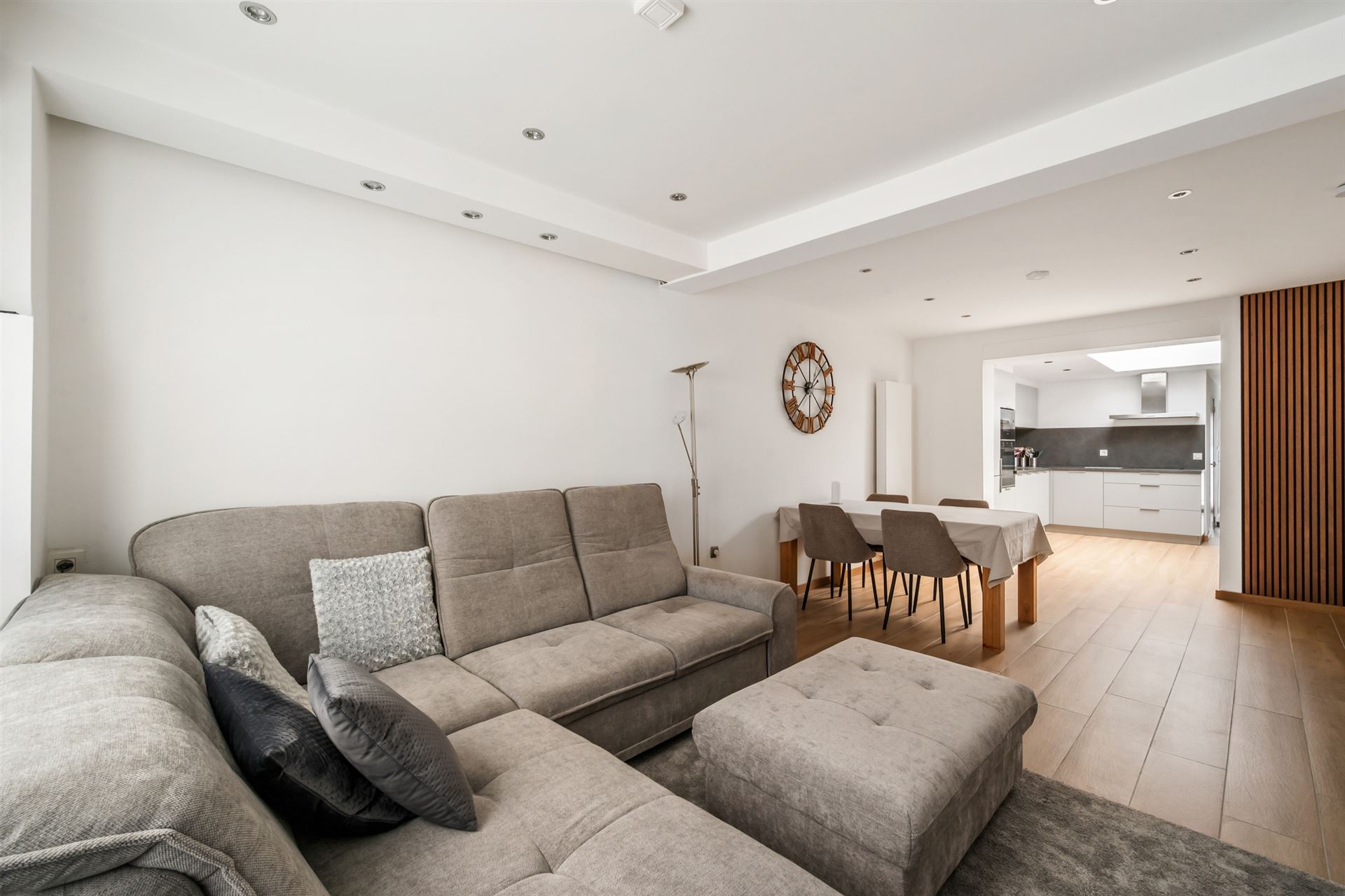 TOPPER! Rustig gelegen gerenoveerde woning met 3 slpk&tuin - foto 4